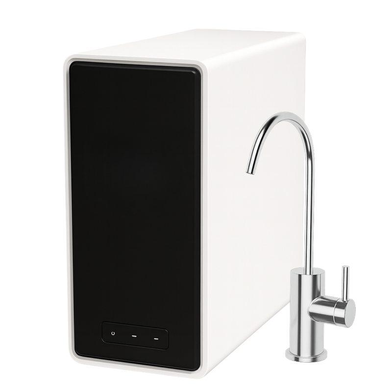 Tankless under-sink reverse osmosis system with chrome faucet